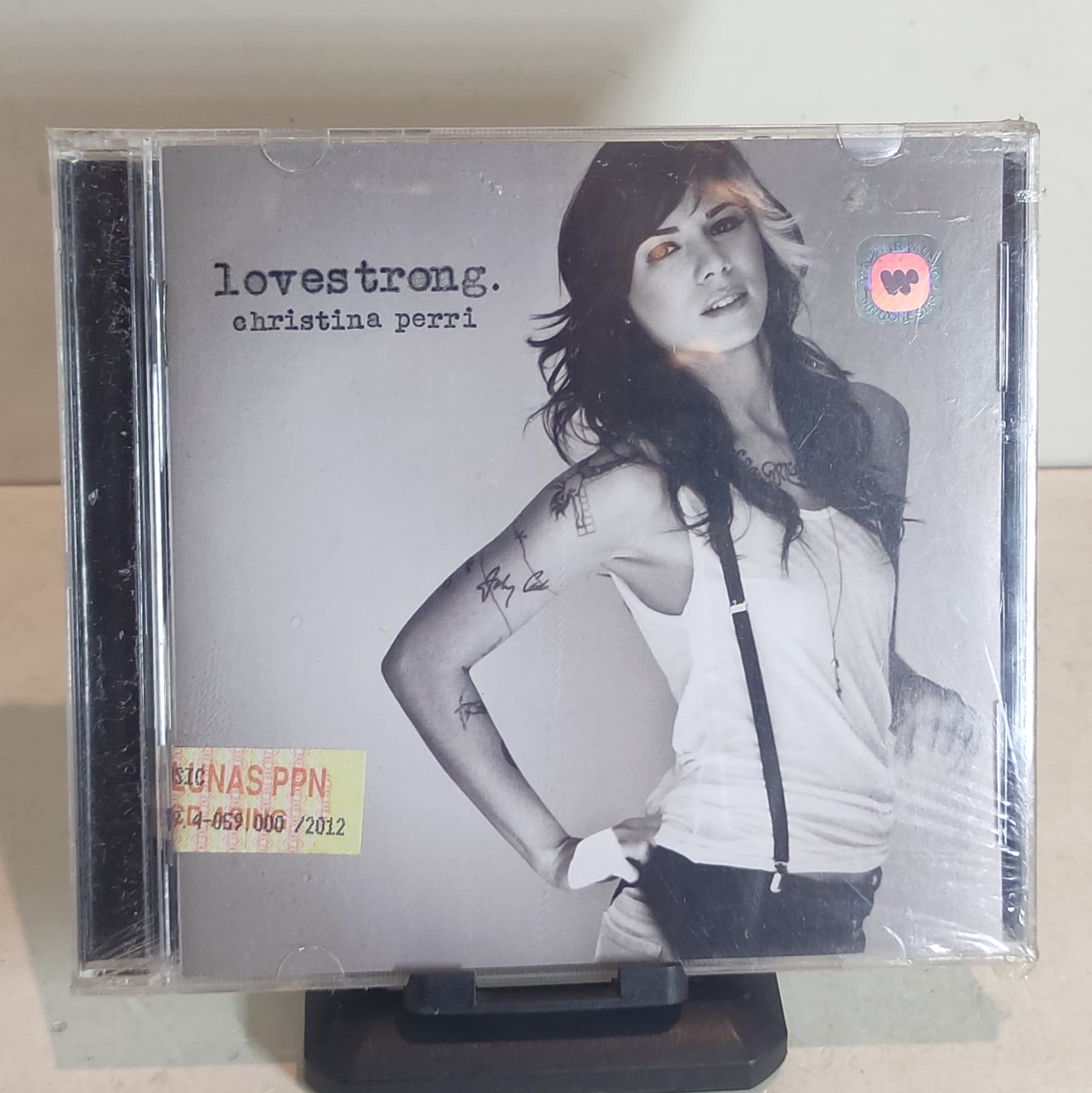 Christina Perri - Lovestrong